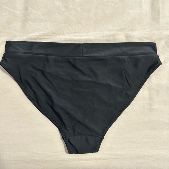 Aerie crossover bikini bottoms - Picture 3 of 3